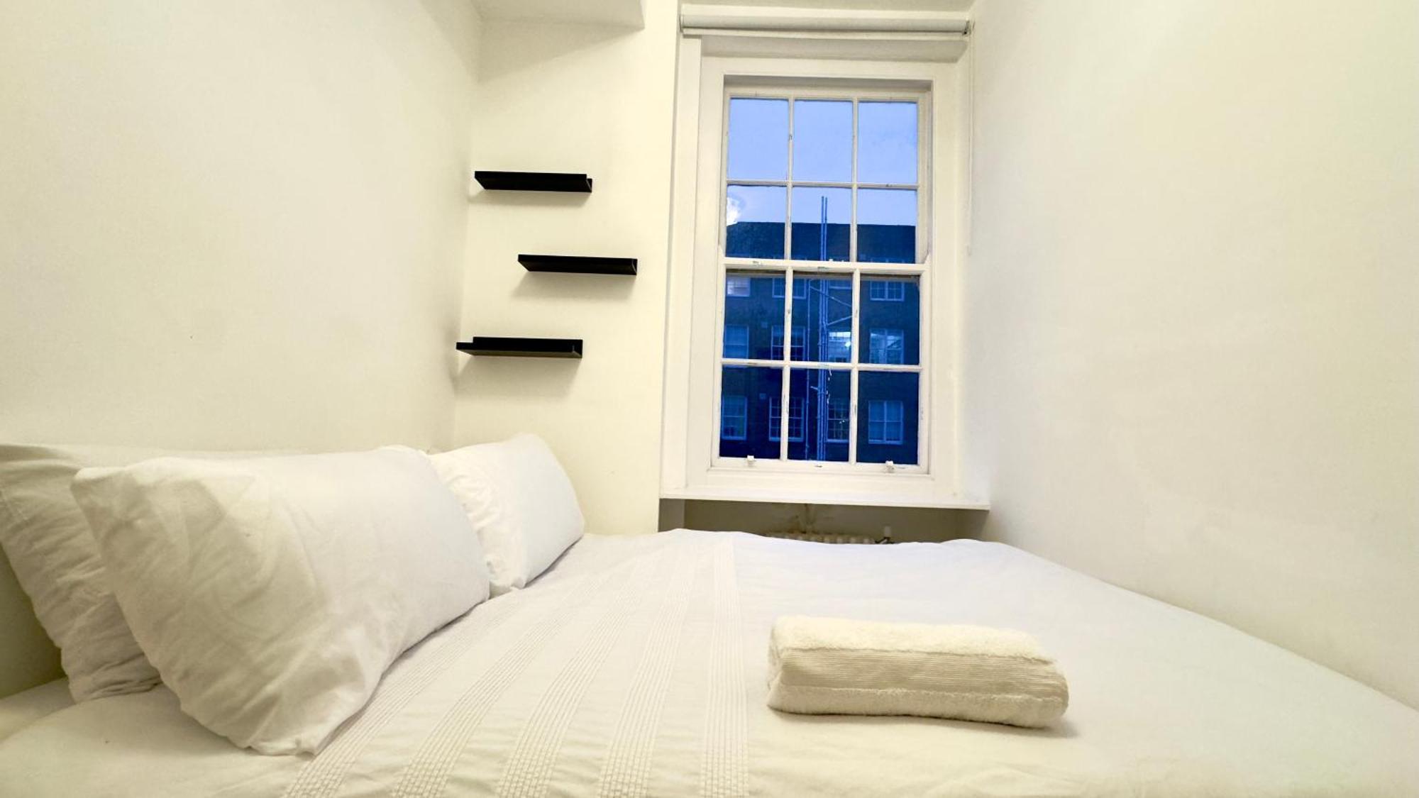 Superb 4 Bedroom Hyde Park * Londres
